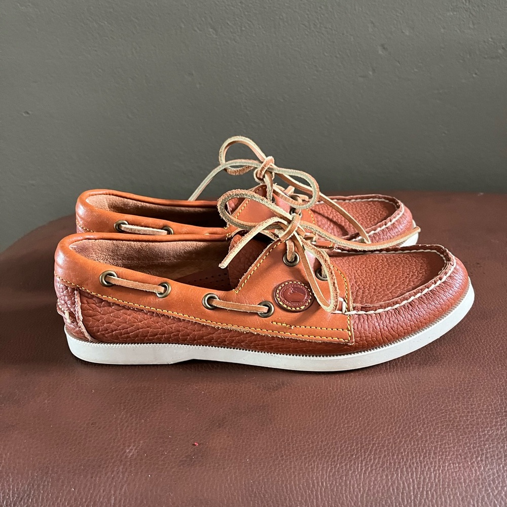 Dooney & Bourke Tan Brown Leather Boat Shoes